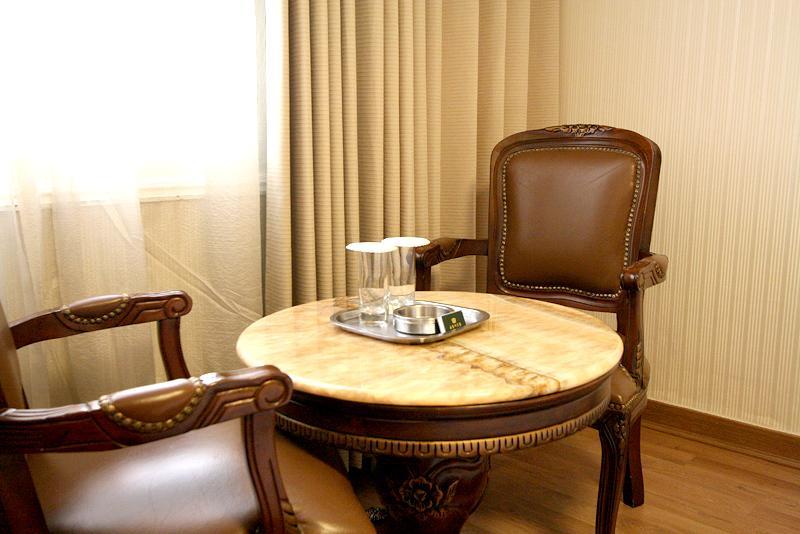 Changwon Olympic Hotel Экстерьер фото